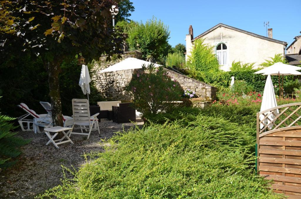 Hotel Et Studios D'Orfeuil Bourbonne-les-Bains Cameră foto